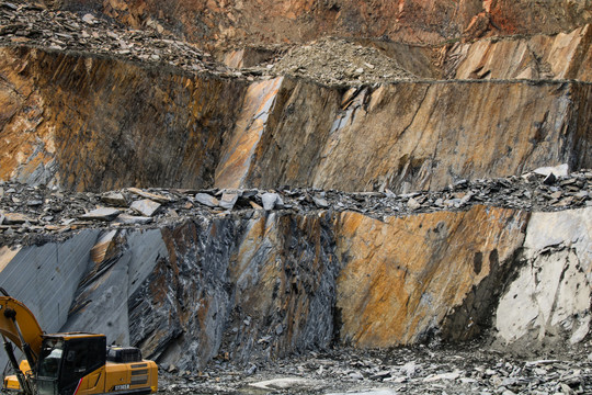 資源開采與礦山開采 發展、挑戰與可持續之路